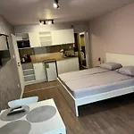 Markoni 7